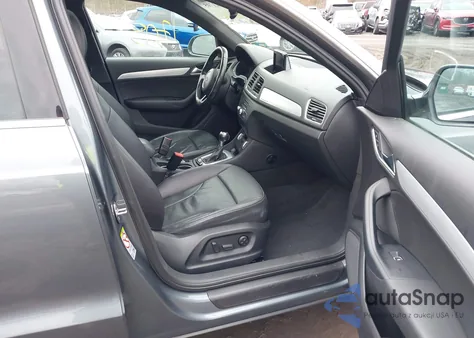 2015 Audi Q3 2.0T Premium Plus z USA, uszkodzony, nr VIN WA1EFCFS1FR005415